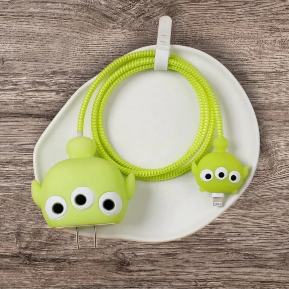 3D ALIEN CARTOON IPHONE CHARGER CASE PROTECTOR
